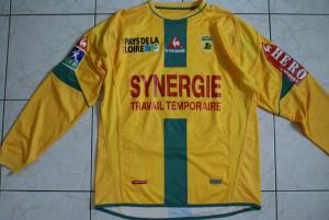 maillot 2004-2005 Domicile_ manches longues Emerse FAE avant.jpg