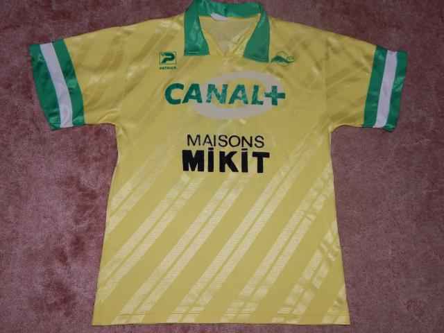 Maillot 1988-1989 port__ num__ro 14 avant.JPG