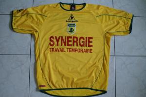 Maillot FCNA saison 2003 - 2004 Luigi GLOMBARD facea.JPG