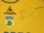 Maillot jaune autographe.JPG