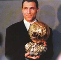 Stoichkov_Golden_ball.jpg