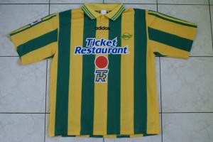 Maillot 1996-1997 avant.JPG