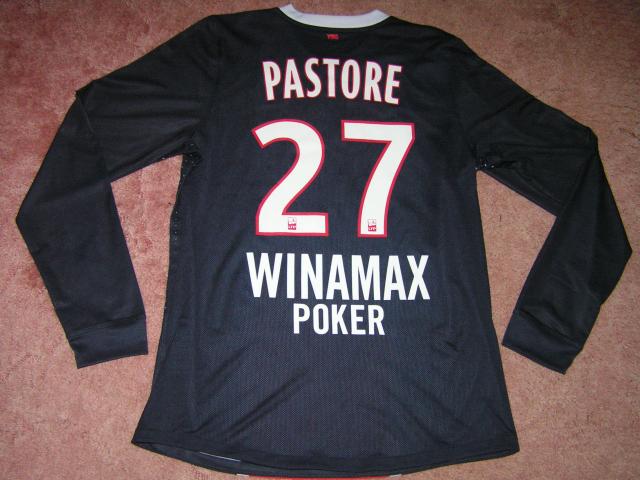 PASTORE 2011-2012 PSG-MONTPELLIER arri__re.JPG